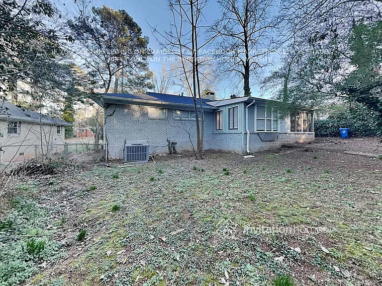 1921 Cindy Dr — Photo 21