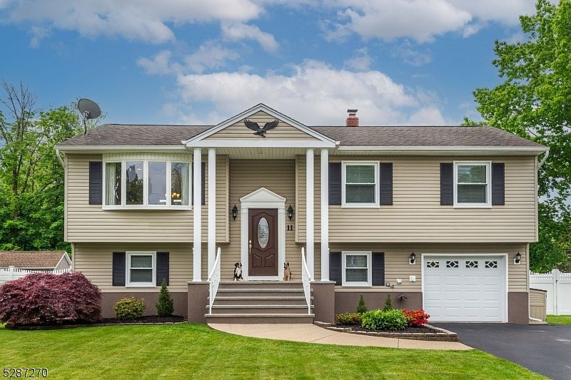 11 Brooklawn Dr, Pompton Plains, NJ 07444 Zillow