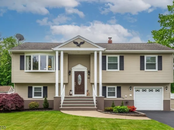 11 Brooklawn Dr, Pequannock Twp., NJ 07444