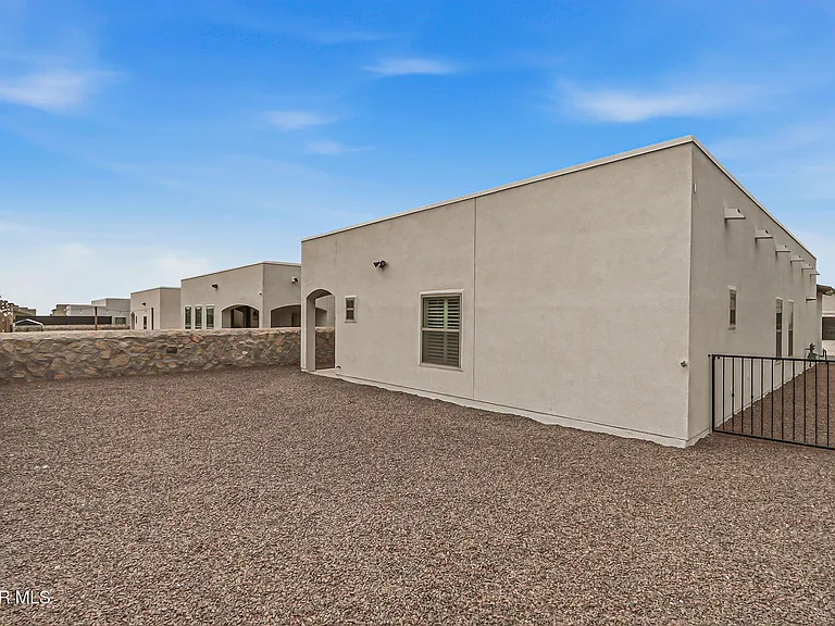 13106 Kington Ave — Photo 28