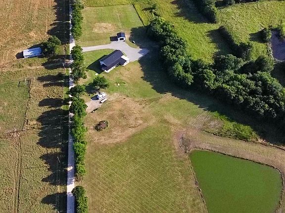 2nd image of 595 County Road 2870