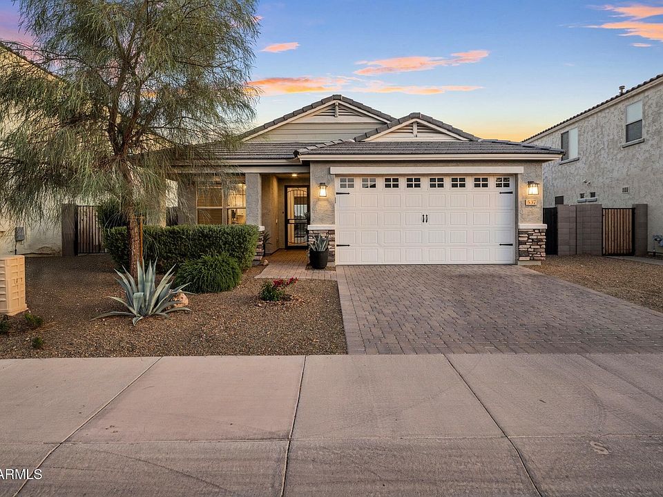 1st image of 537 E BALAO Drive