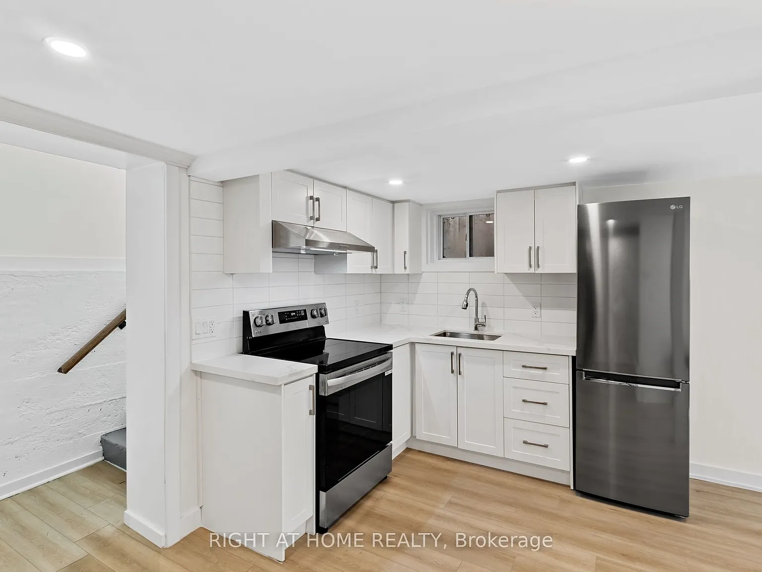 1 bed, $1,300 — Photo 1