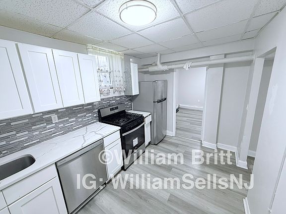 3rd image of 332 61st St #B200