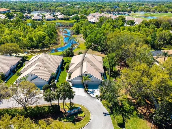 7004 OLD TABBY CIRCLE, LAKEWOOD RANCH, FL 34202