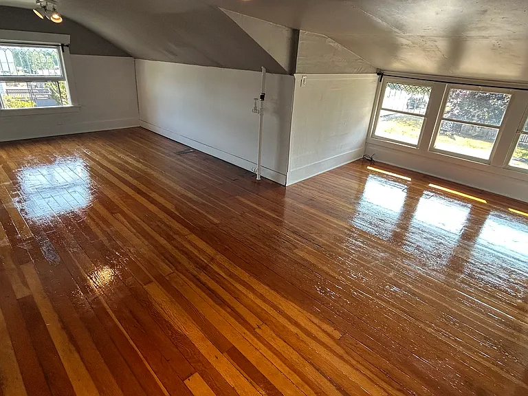 2200 Iron St — Photo 19