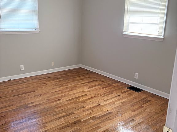 5th image of 206 Morningside Dr