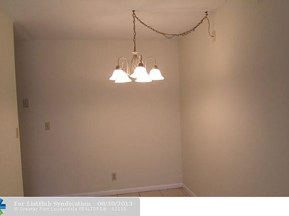 5th image of 832 Twin Lakes Dr #18-G