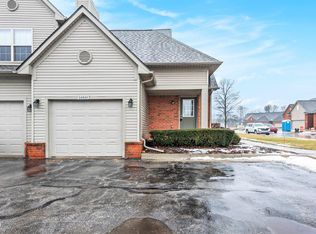 28690 Portsmouth Ct, Chesterfield, MI 48047