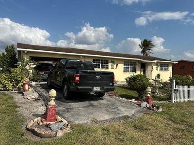 430 Eilon Avenue, South Bay, FL, 33493