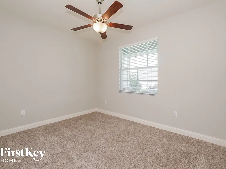 5812 Valentino Way — Photo 11