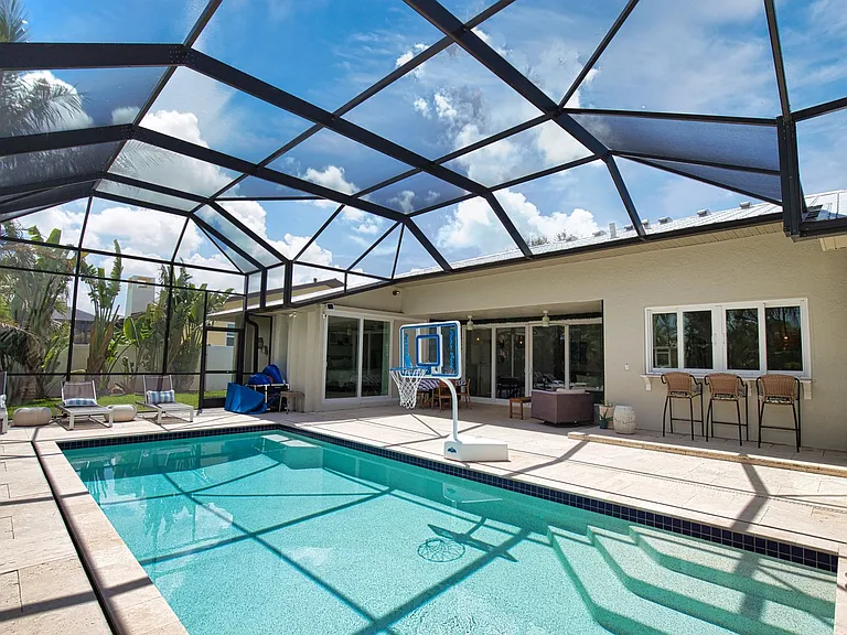 514 Everglades Dr — Photo 16