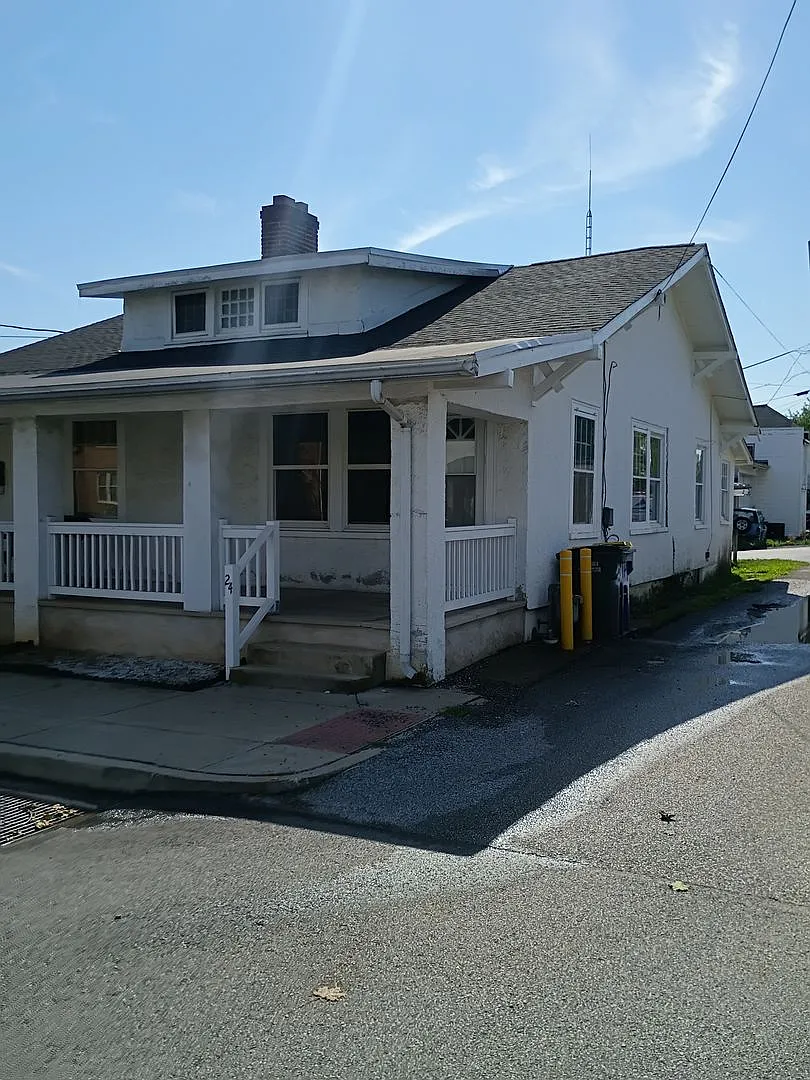 West York Area Home. — Photo 1