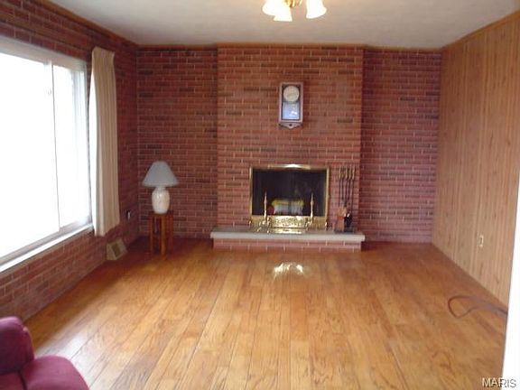 4th image of 8937 Crest Oak Ln