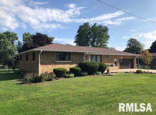 302 W 2nd St, Atkinson, IL 61235