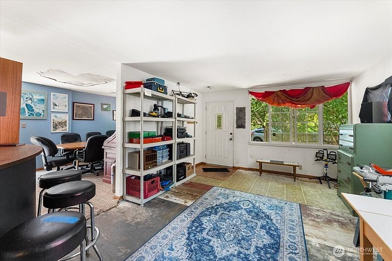 3rd image of 8730 Palatine Avenue N