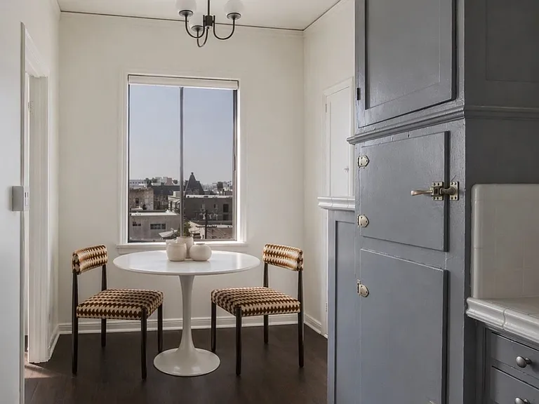 801 S Gramercy Dr — Photo 21