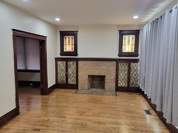 4th image of 6033 Enright Ave