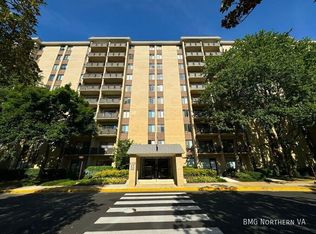 3100 S Manchester St APT 811, Falls Church, VA 22044