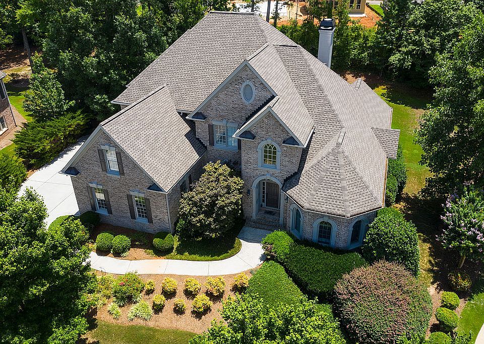 1st image of 2379 Glenmore Ln