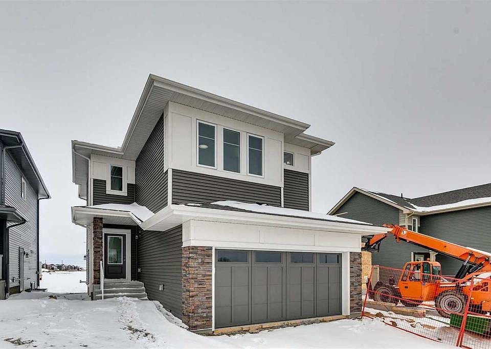 1st image of 420 W Ranch Gate