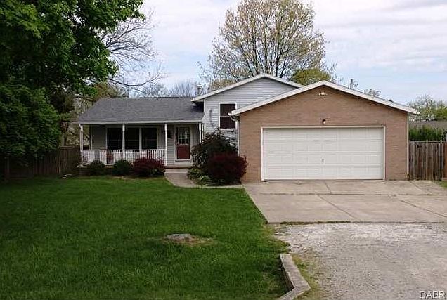 1st image of 3690 N Lake Shore Dr