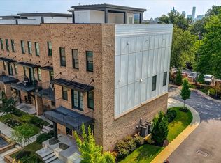 1060 Robert Smalls Way, Atlanta, GA 30318
