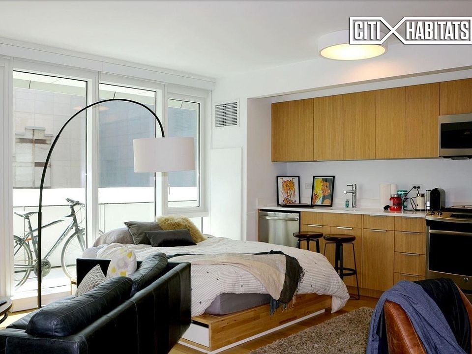 2nd image of 625 W 57th St APT 463