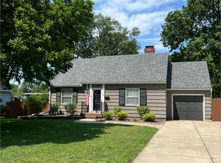 7110 Woodson St, Overland Park, KS 66204