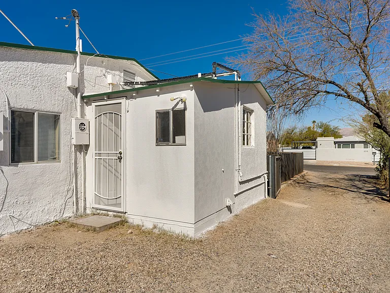 3206 E Bellevue St — Photo 26