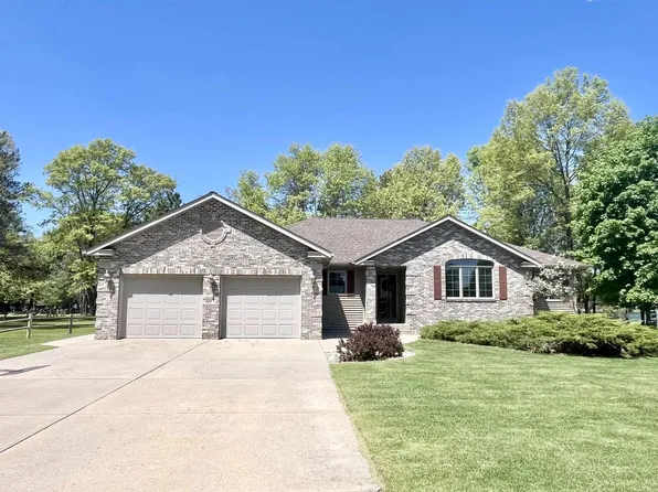 996 Excalibur Court, Nekoosa, WI 54457