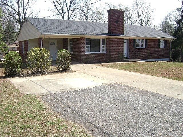 1st image of 205 Pearson Dr