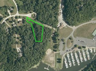 2 Waterford Dr, Galena, IL 61036