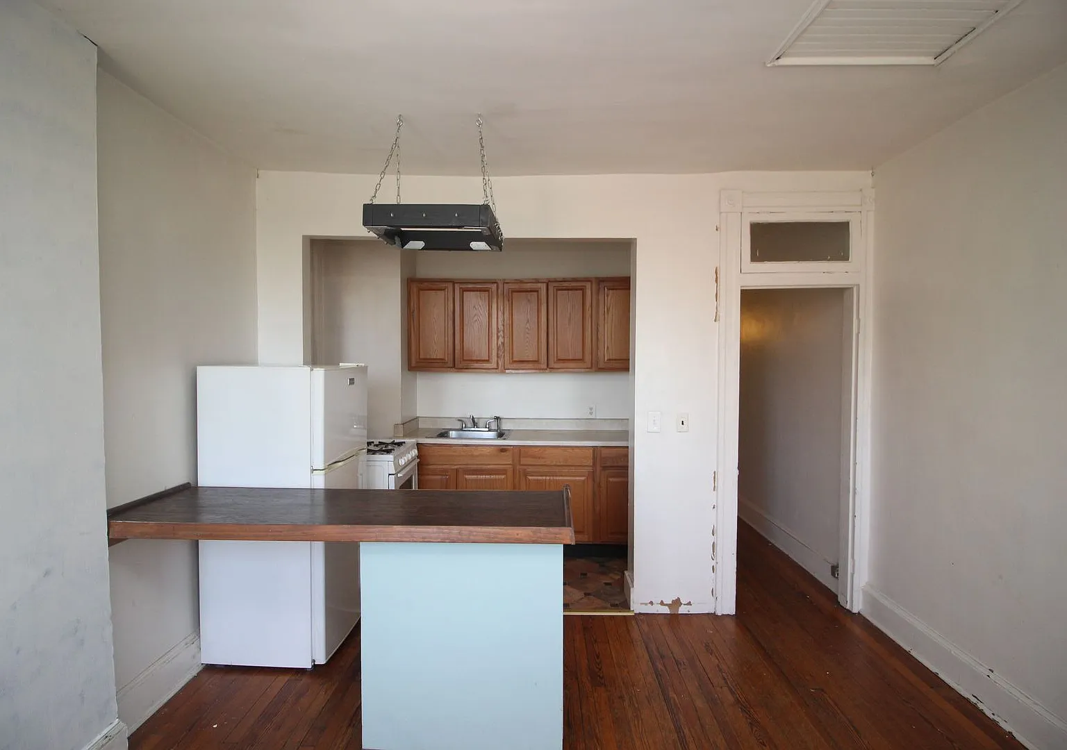 2842 St Paul Street — Photo 3