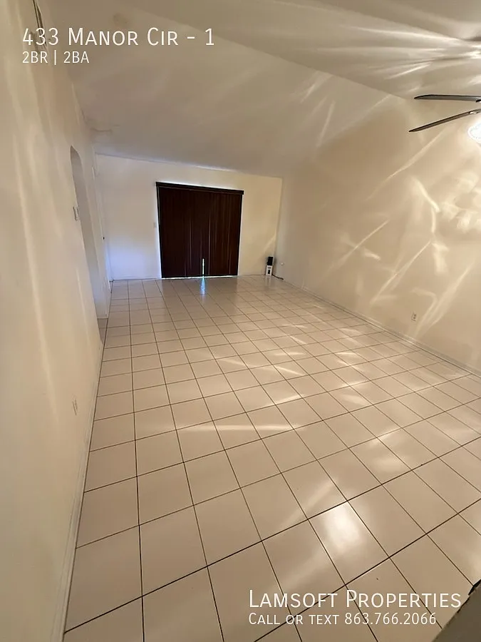 Building Photo - 433 Manor Cir #1