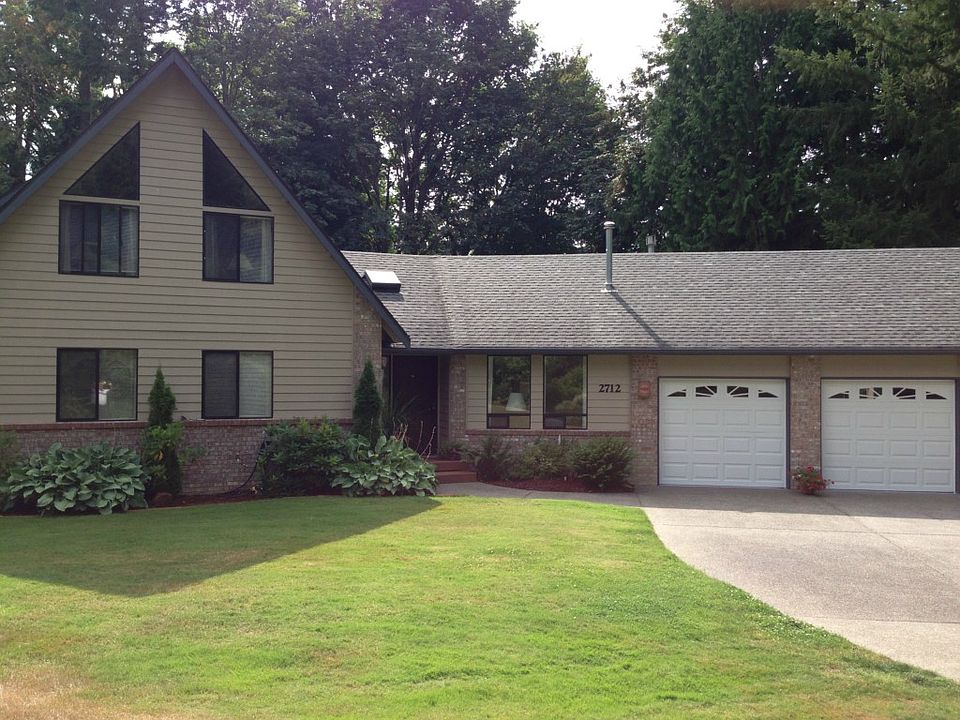 1st image of 2712 Riverlea Dr SE