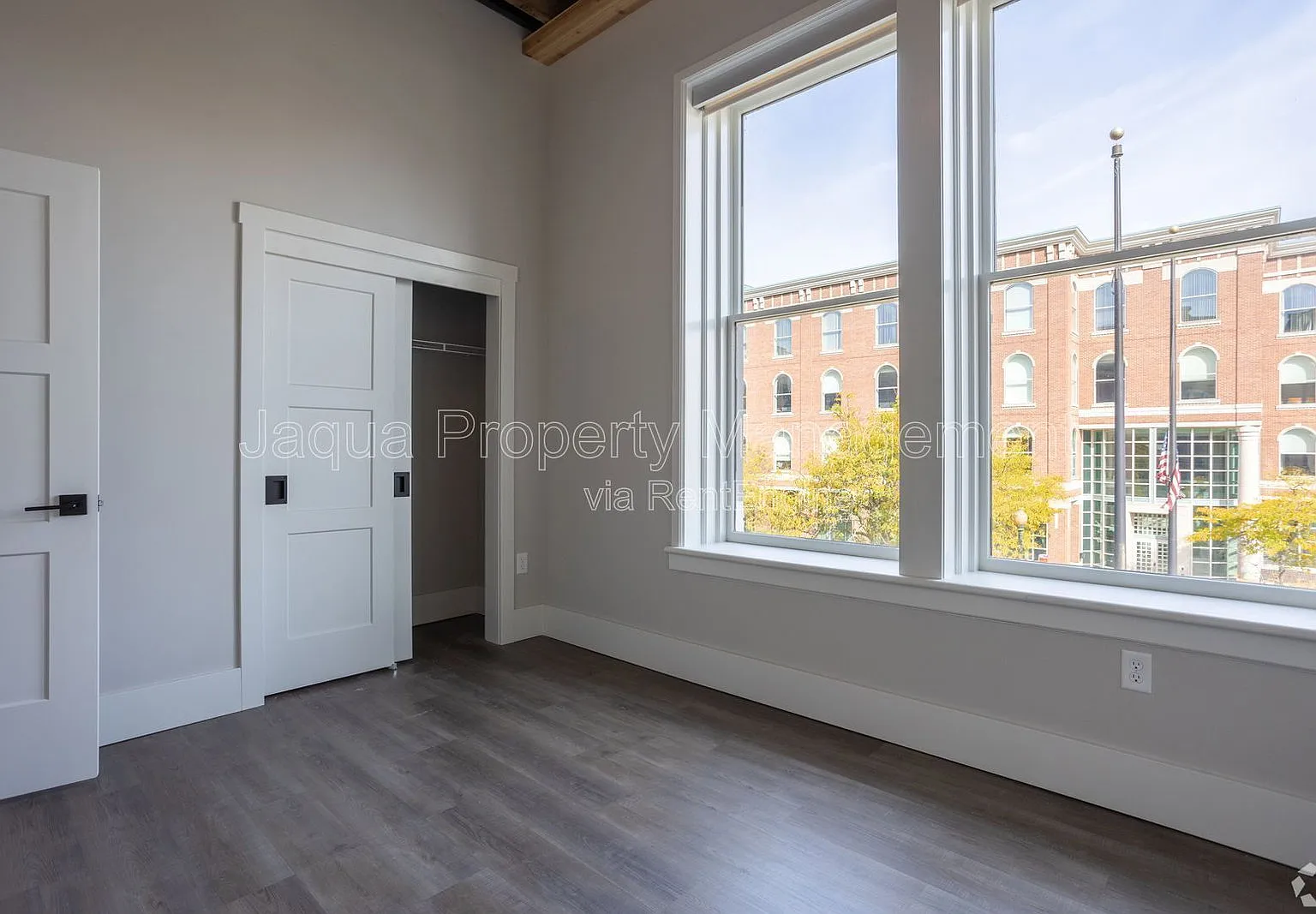 2 bed, 2.0 bath, 1273 sqft, $2,500 — Photo 3