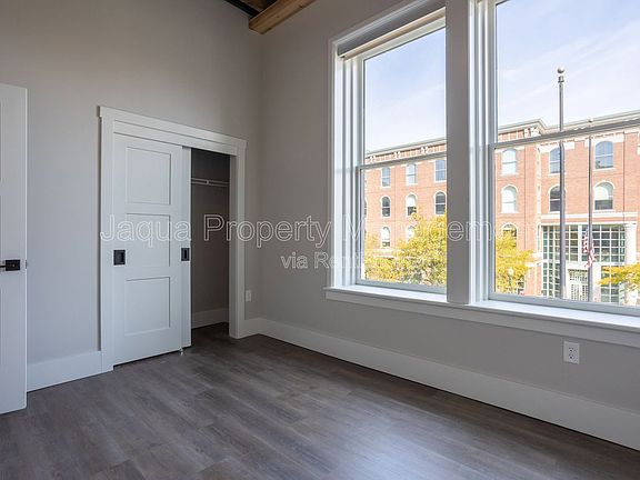 3rd image of 231 N Rose St #203