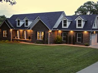 395 Harrison Rd, Shelbyville, TN 37160