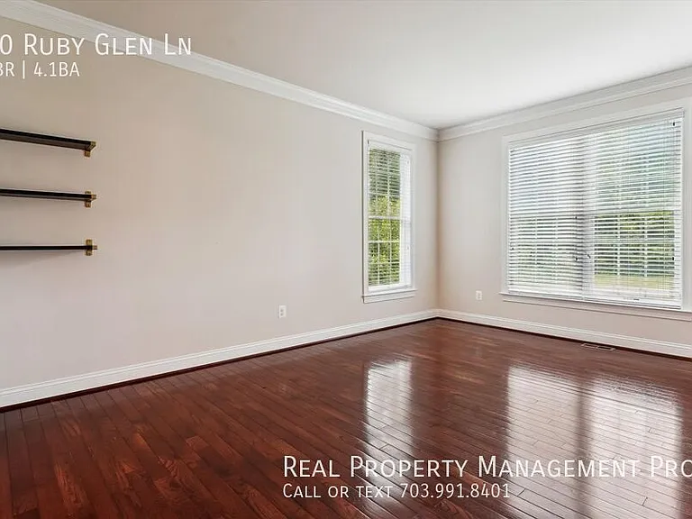 70 Ruby Glen Ln — Photo 25
