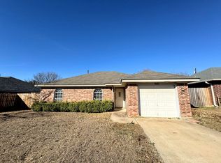 3411 Warfield Dr, Killeen, TX 76543