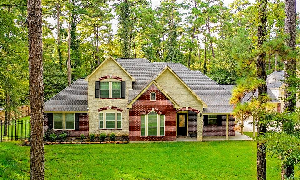 1st image of 15753 Corinthian Way