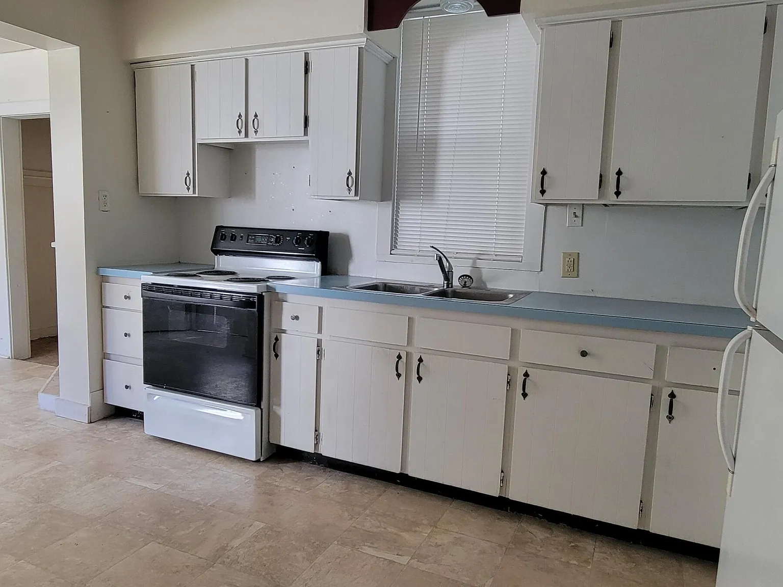 1 bed, 730 sqft, $750 — Photo 2