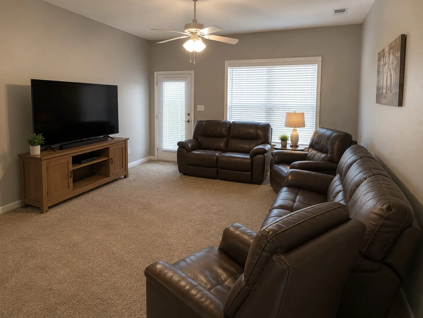 4 bed, 1473 sqft, $700 — Photo 2