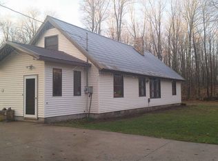 N3685 16 Mile Lake Rd, Munising, MI 49862