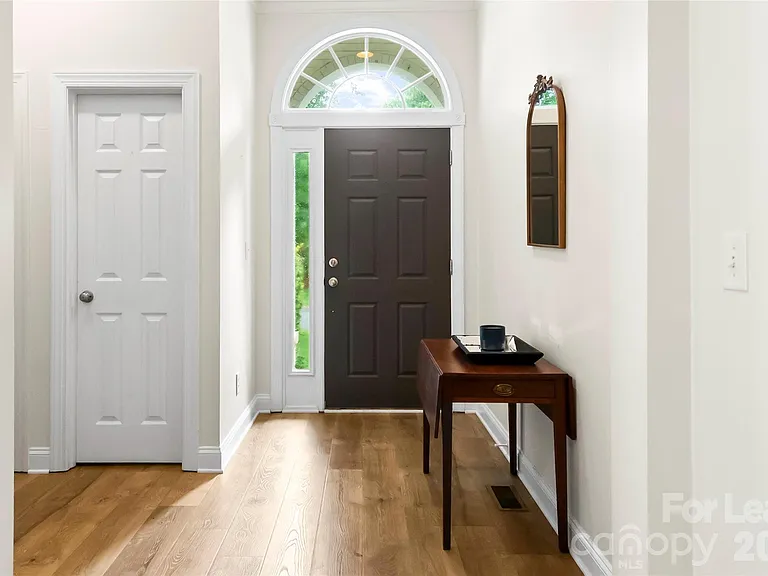 8804 Brentfield Rd — Photo 4