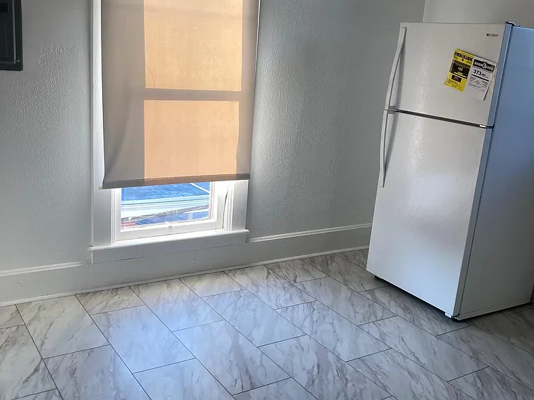 415 Cherry St #UPSTAIRS — Photo 5