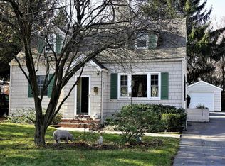 117 Alameda Ct, Shrewsbury, NJ 07702