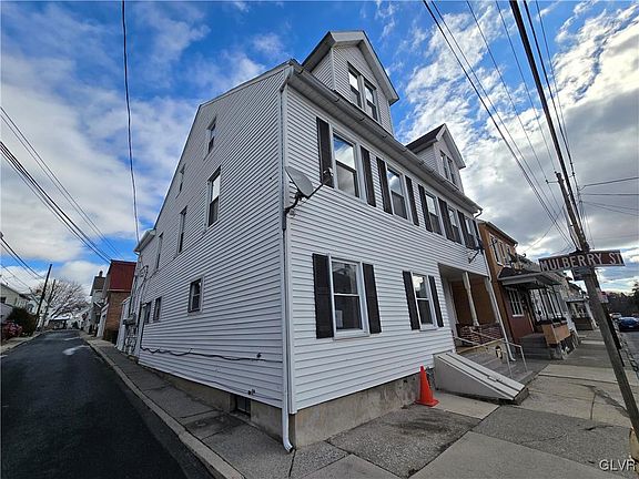 2nd image of 141-143 2nd St
