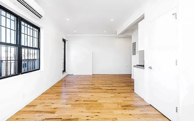 Rented by Freestone Property Group | media 7